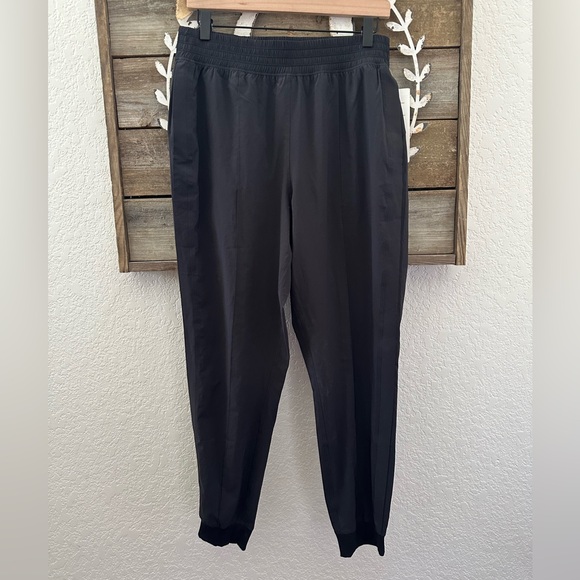 Lululemon Wanderer Black Jogger Track Pants Ladies size...